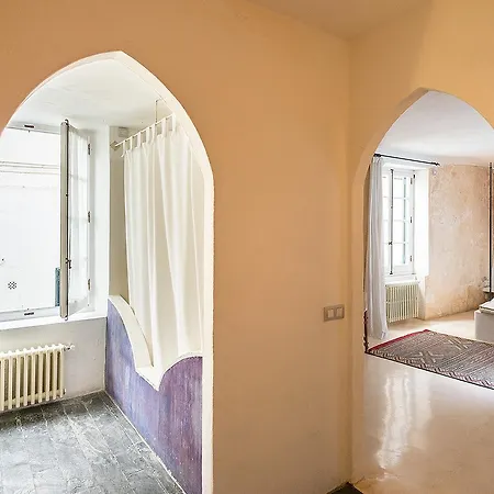 Отель Tres Sants 4*